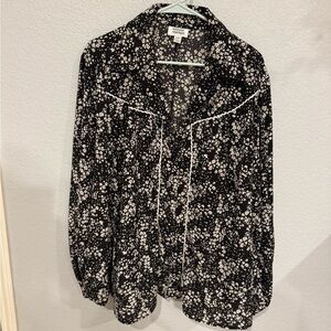 Unique Vintage Black and Cream Floral Top